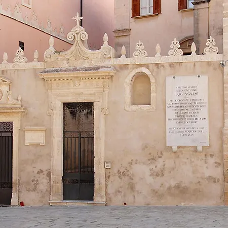 Lovely In Siracusa With Wifi
